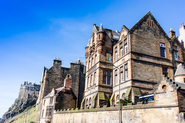 Obraz premium antique city building in Edinburgh, Scotland