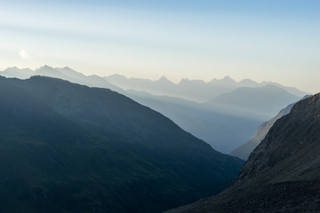 Morgenlicht an der Badener Hütte, Hohe Tauern