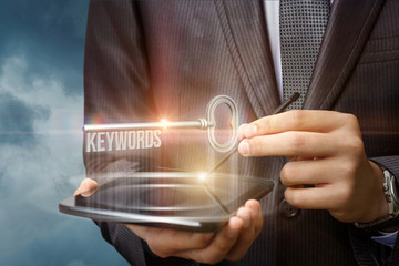 Keywords as key on the virtual screen.