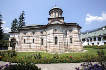 Fototapeta na wymiar Complex monastery Cozia, Caciulata, Romania