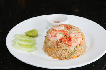 Fried rice with prawns 