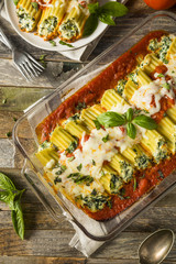 Homemade Stuffed Ricotta and Spinach Manicotti