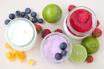 Joghurt mit Beeren
