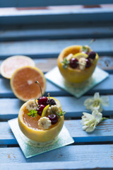 ベリーとバナナとオレンジのフルーツゼリー