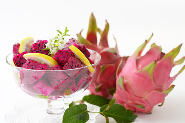 新鮮なドラゴンフルーツ