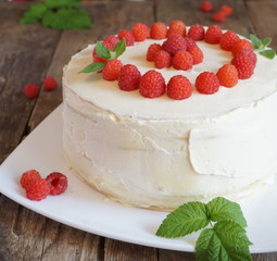 Sand cake with custard
