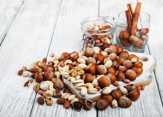 different types of nuts