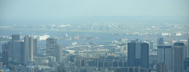 日本の東京都市景観（東京湾や羽田空港方面を望む）