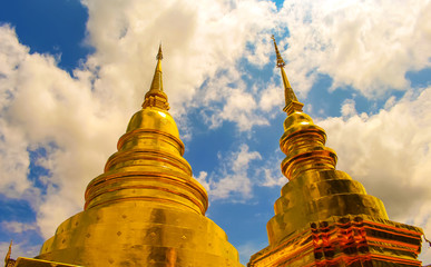 Fototapeta premium The Golden Pagoda, The Sky, The Faith of Buddhism