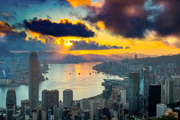 Fototapeta premium City at Sunrise