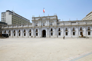 Fototapeta na wymiar La Moneda Palace, Santiago de Chile, Chile