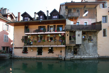 Fototapeta premium Annecy : canal du Thiou