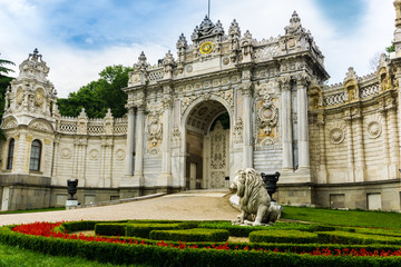 Das Imperiale Schatzkammertor im Palast der vollen Gärten - Istanbul