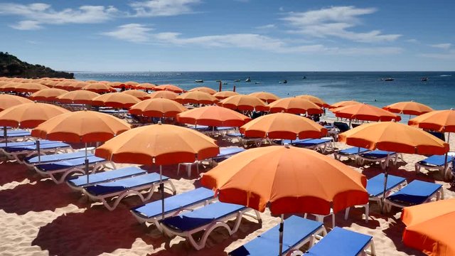 plage sans les touristes