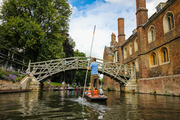Cambridge river punting bridge landscape