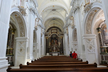 Fototapeta na wymiar Innenansicht der Klosterkirche- Abtei Marienberg Benediktinerkloster in Vinschgau Südtirol, Italien 