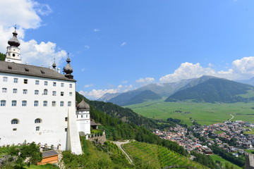 Fototapeta na wymiar Abtei Marienberg Benediktinerkloster in Vinschgau Südtirol, Italien 