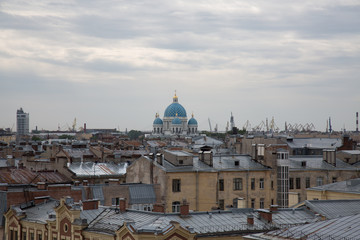 Fototapeta na wymiar Landmark Saint Petersburg beautiful Trinity church cityscape