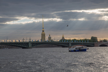 Obraz premium Admiralty building St. Petersburg Neva river waterfront