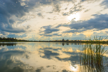 Fototapeta premium sky at sunset on the lake