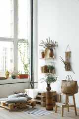 Pallet interior home - white and bright sunny room