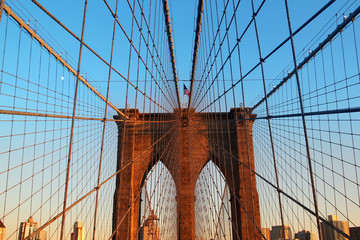 Fototapeta premium Brooklyn bridge at sunset. New York City