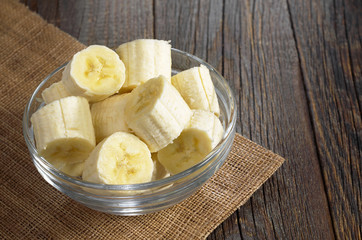 Bananas in bowl