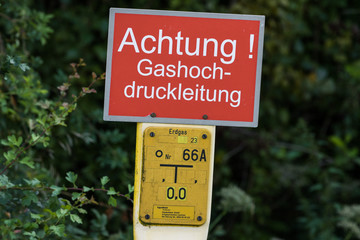 Gashochdruckleitung Schild