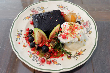Mix fruit Brownie chocolate and ice cream