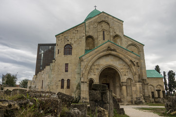 Fototapeta premium Bagrati Cathedral (also The Cathedral of the Dormition or the Kutaisi Cathedral) is an 11th-century cathedral in the city of Kutaisi, the Imereti region of Georgia.