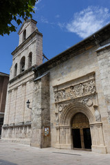 Fototapeta na wymiar Eglise San Martin à Briviesa