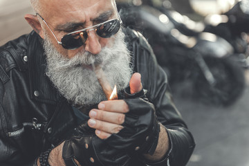 Old male person wants to smoke