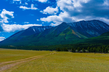 Mongolei Altai Gebirge Berge mit Schnee