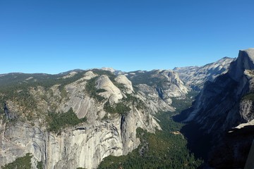 Fototapeta na wymiar View from the Glacier Point in Yosemite National Park, California