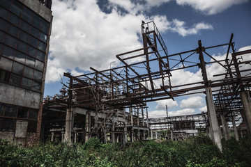 Fototapeta na wymiar The landscape of the abandoned industrial zone