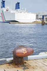 博多港中央ふ頭から見た、博多港国際ターミナル