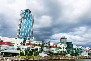 Obraz premium 夕暮れと建造物 日本 大阪