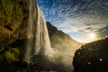 Fototapeta na wymiar Seljalandsfoss Wasserfall an der Ringstrasse, Island