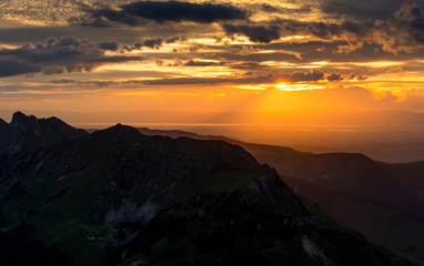 Sonnenuntergangsstimmung auf dem Stockhorn