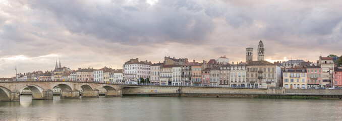 Naklejka premium Lovely Riverside View of the City Macon, France