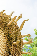 thousand hands' Buddhas statue: Close up hands