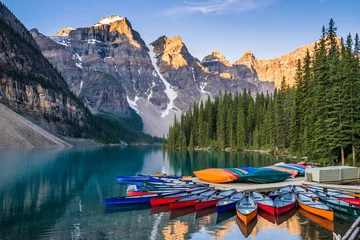 Photo sur Plexiglas Canada Moraine Lake Sunrise