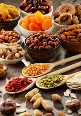 Composition with dried fruits and assorted nuts