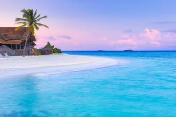 Fototapeta na wymiar Maldives Beach Bungalow