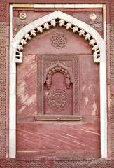 design and carving in Agra Fort