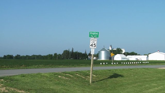 Speed limit sign in Ringsted, Iowa