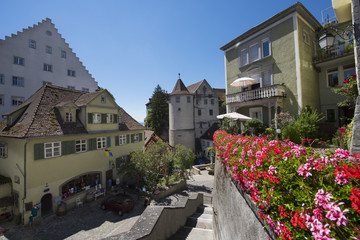 Old town of Meersburg with bear fountain and old castle - Meersburg, Lake Constance, Baden-Wuerttemberg, Germany, Europe