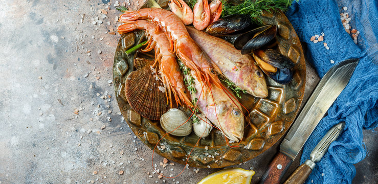 Fresh seafood on ceramic plate