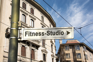 Fototapeta premium Schild 242 - Fitness-Studio