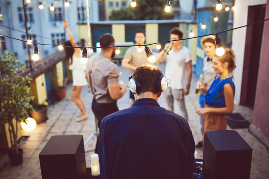 Dee Jay Performing at Rooftop
